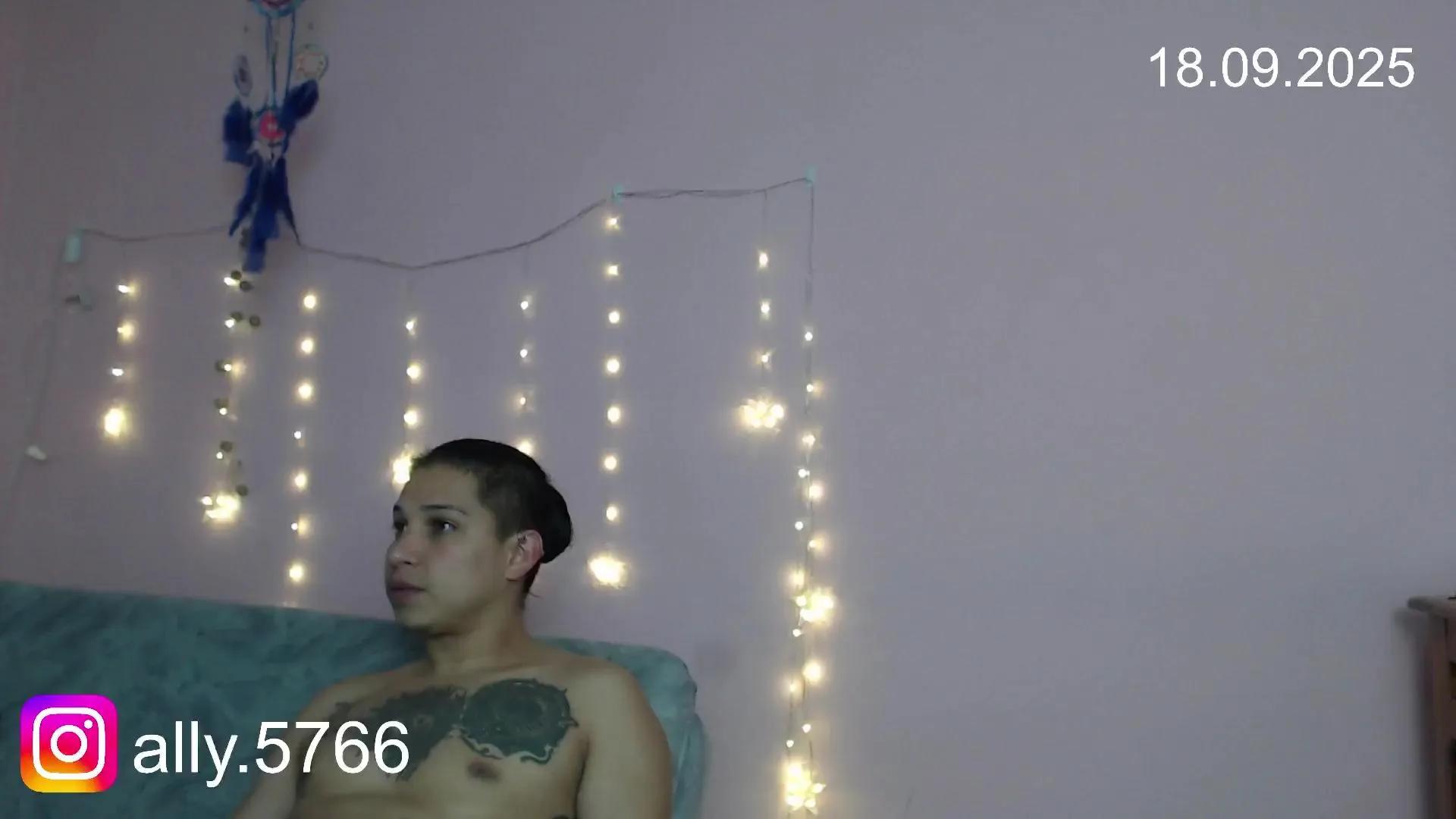 Offline DeathBoy666 on Cam4