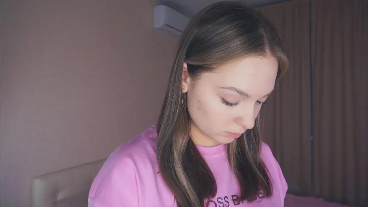 Offline DebraWehe on Cam4