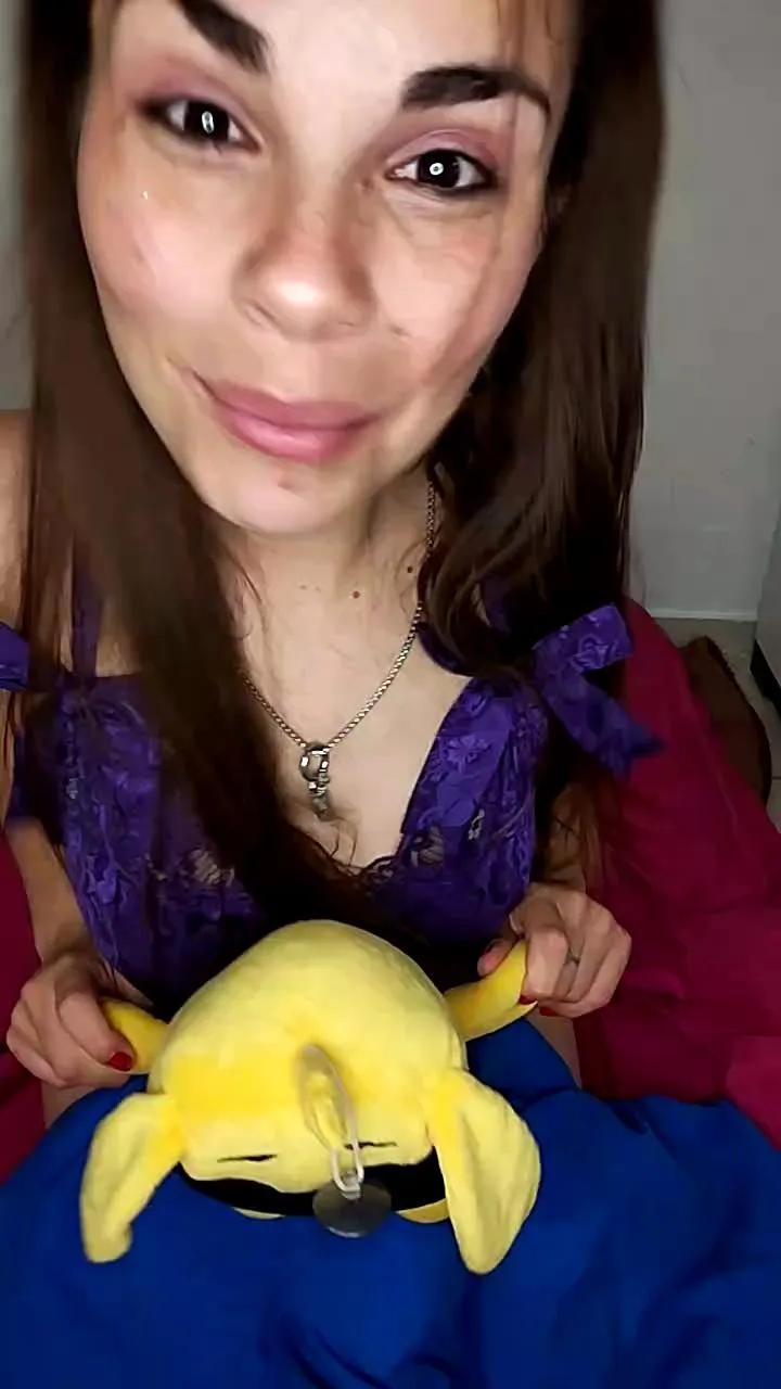 Offline Desiree025 on Cam4