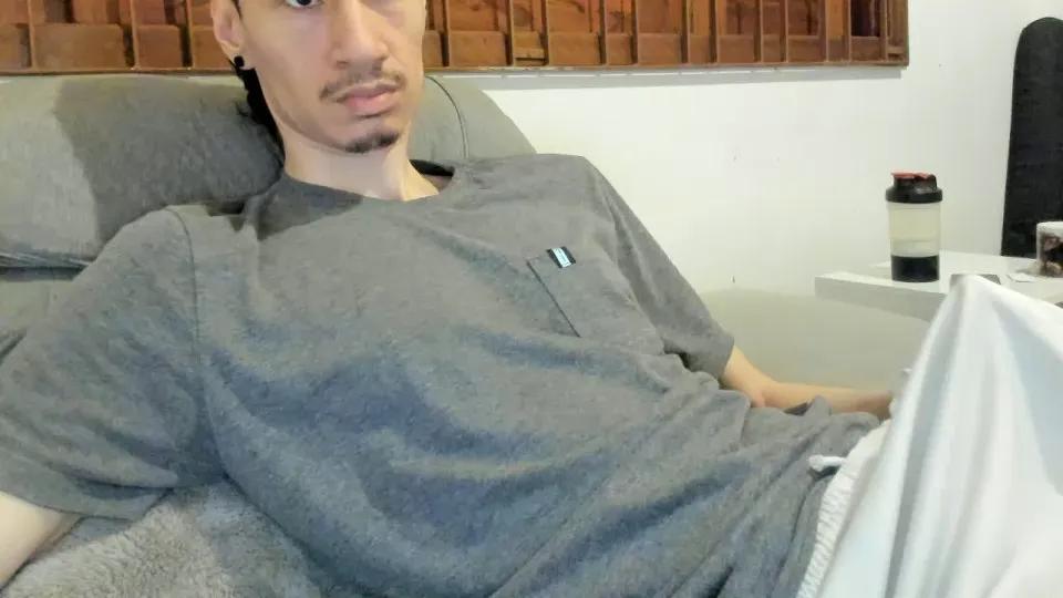 Offline digbreed on Cam4