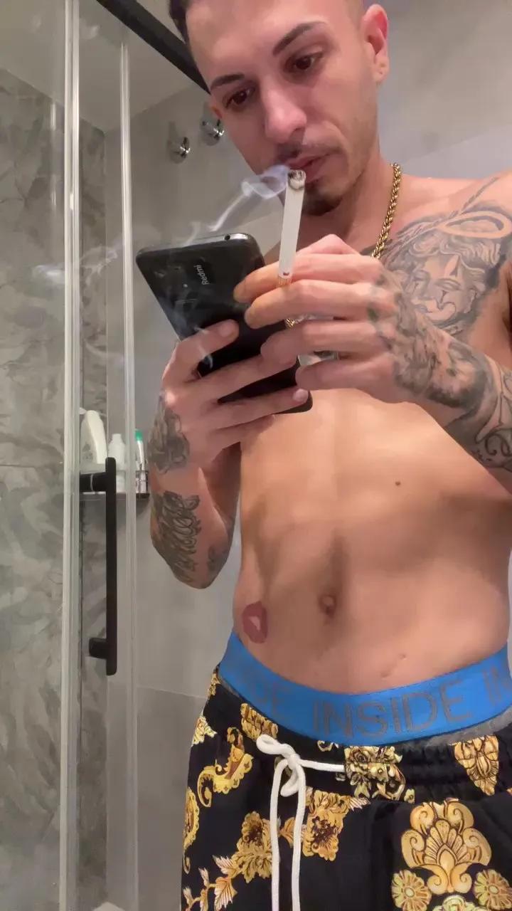 Offline Dolarboy on Cam4