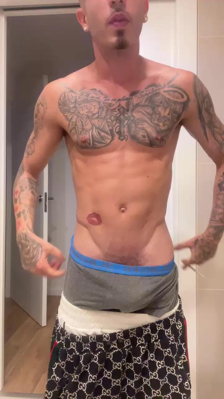 Offline Dolarboy on Cam4