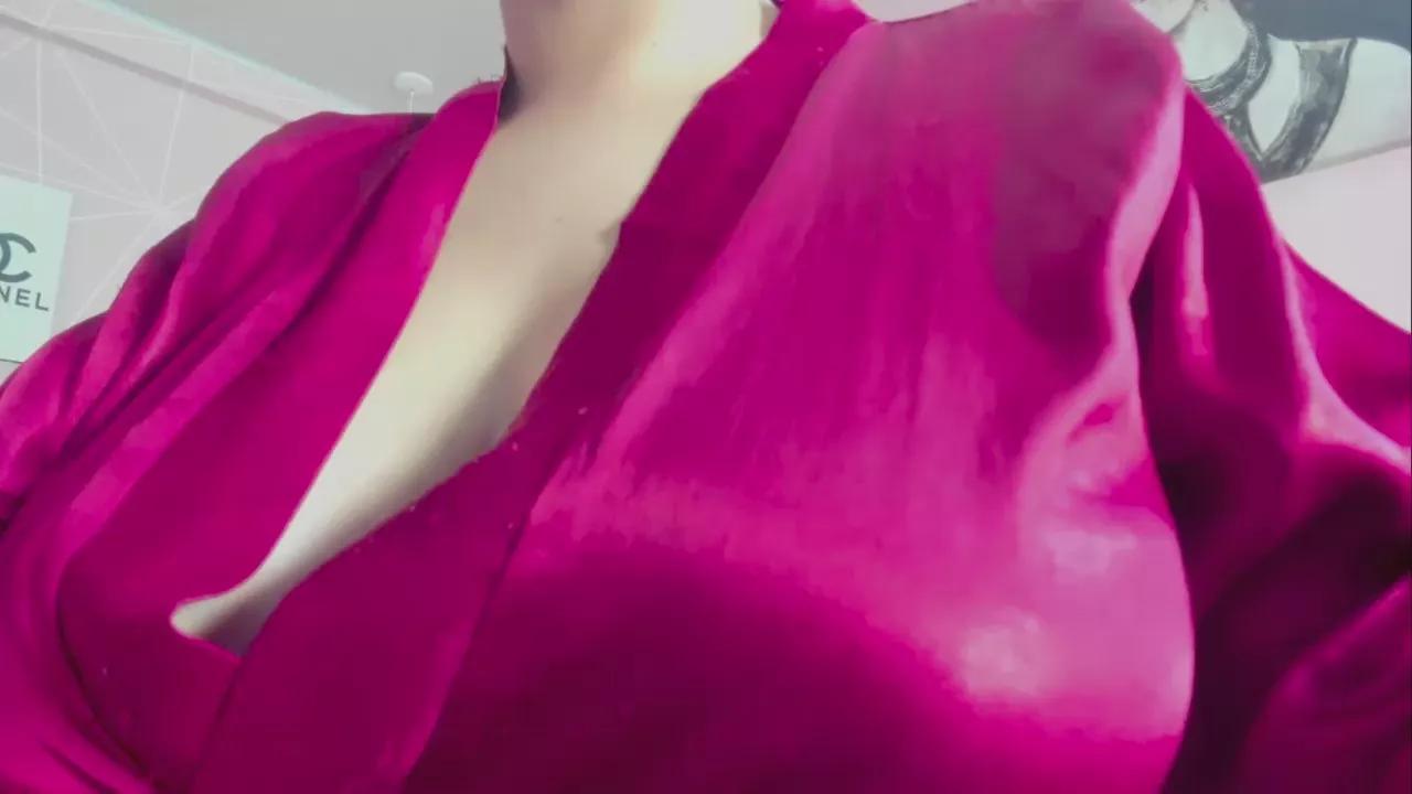 dolly_zoe on Cam4 