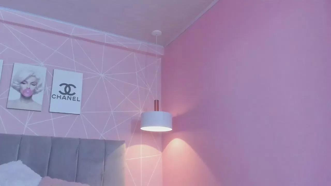 dolly_zoe on Cam4 