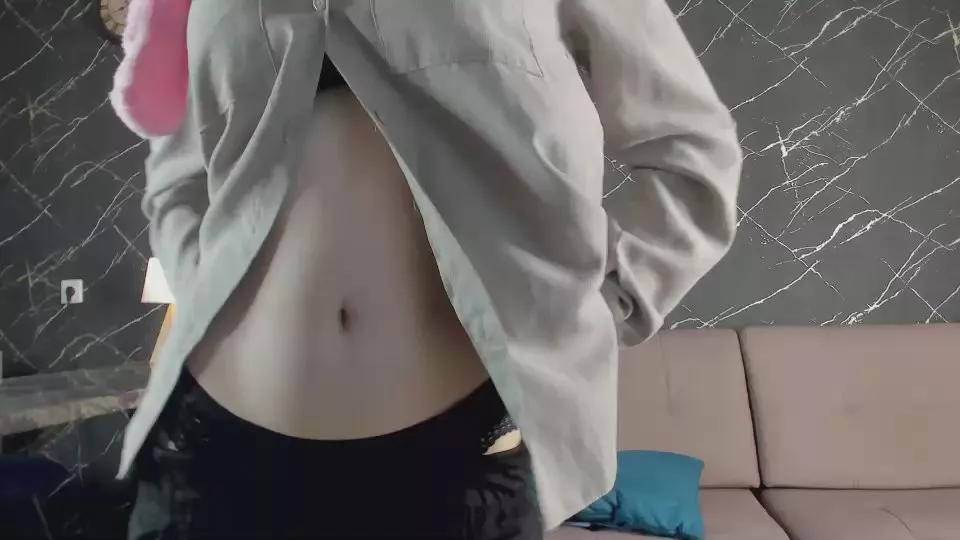 DollyGearing on Cam4 