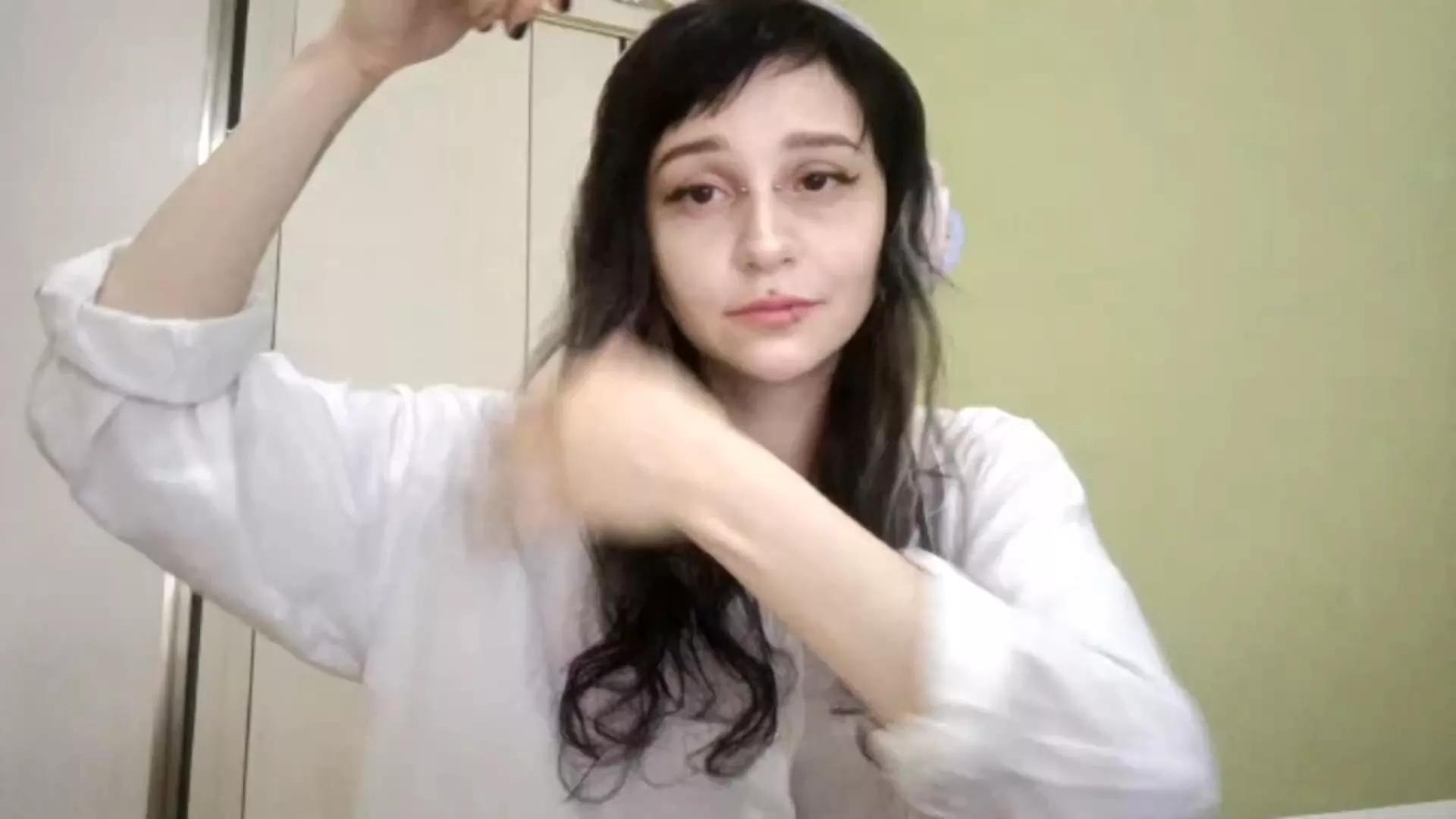 DollyHailey on Cam4 