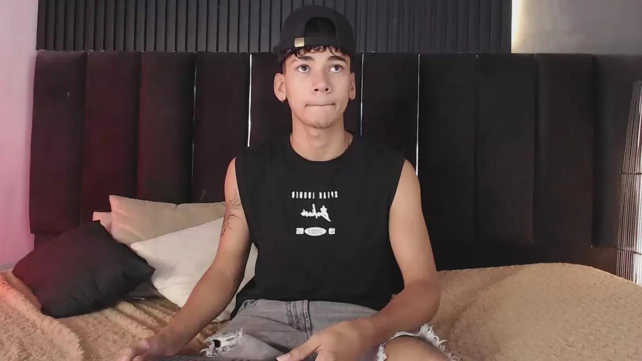 Offline Dominic_ghost on Cam4