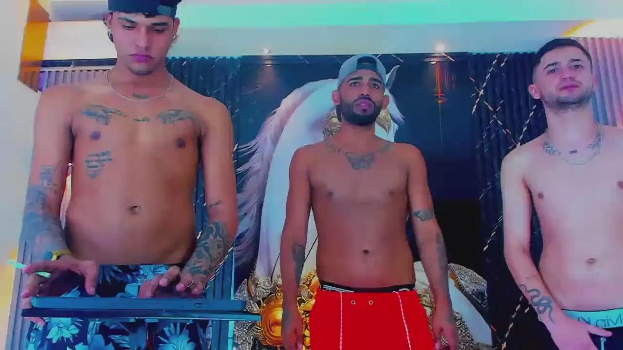 Dominic_Max on Cam4