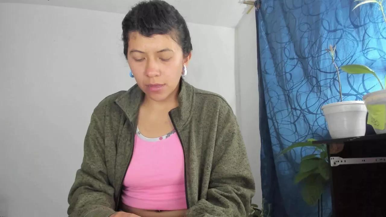 Dorothy_Clut on Cam4 