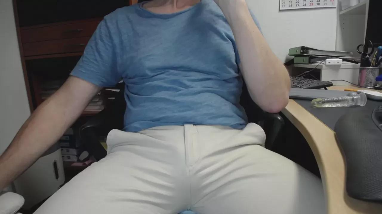 duderuhornyx on Cam4 