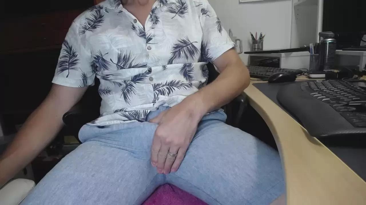 duderuhornyx on Cam4 