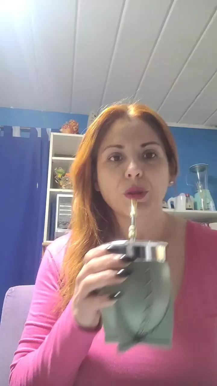 dullcesitalove2 on Cam4 
