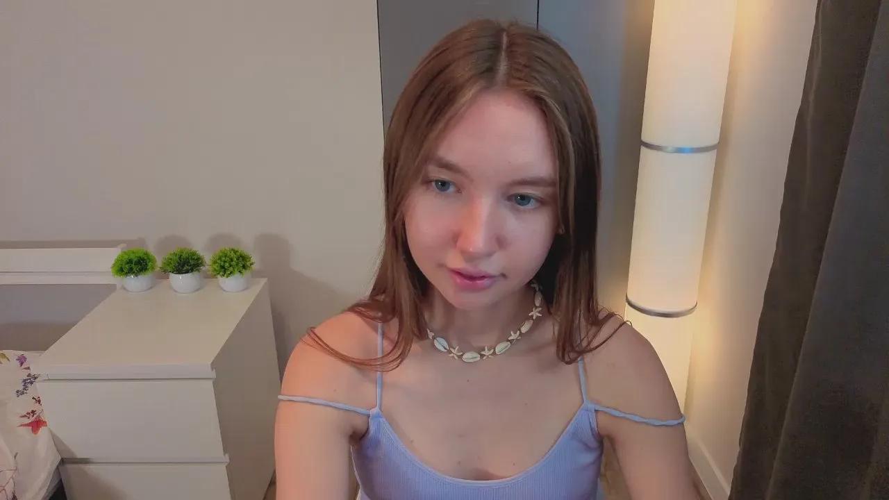 Offline EasterHornshaw on Cam4