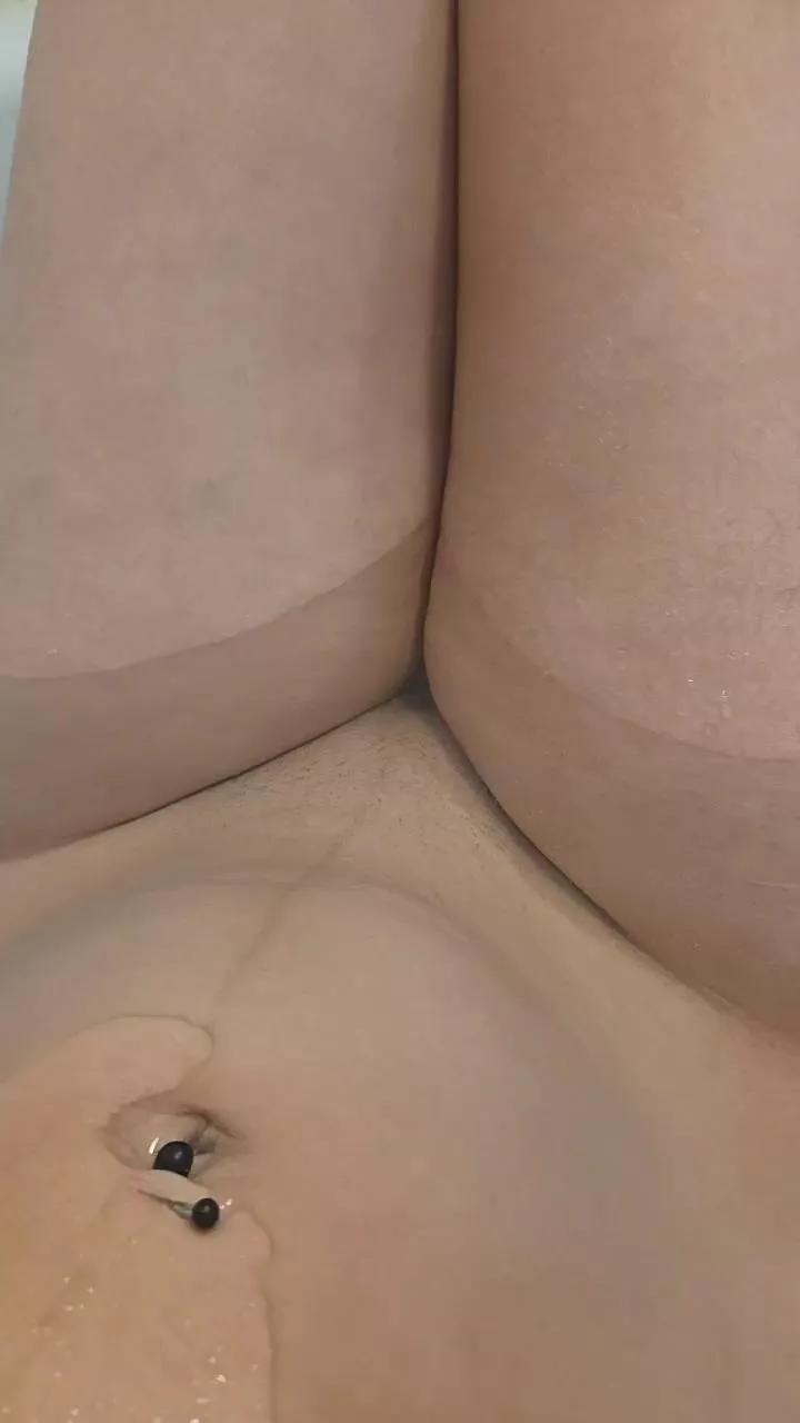 Ecolieresexy2 on Cam4 