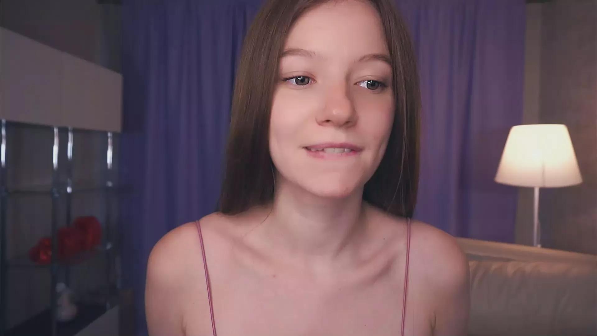 EdithGoreham on Cam4 
