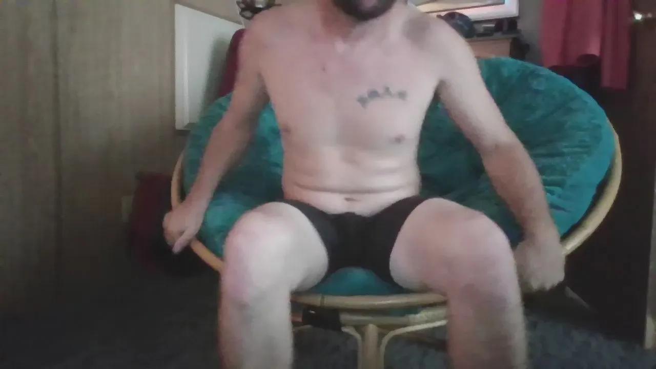 Offline Edwardlong on Cam4