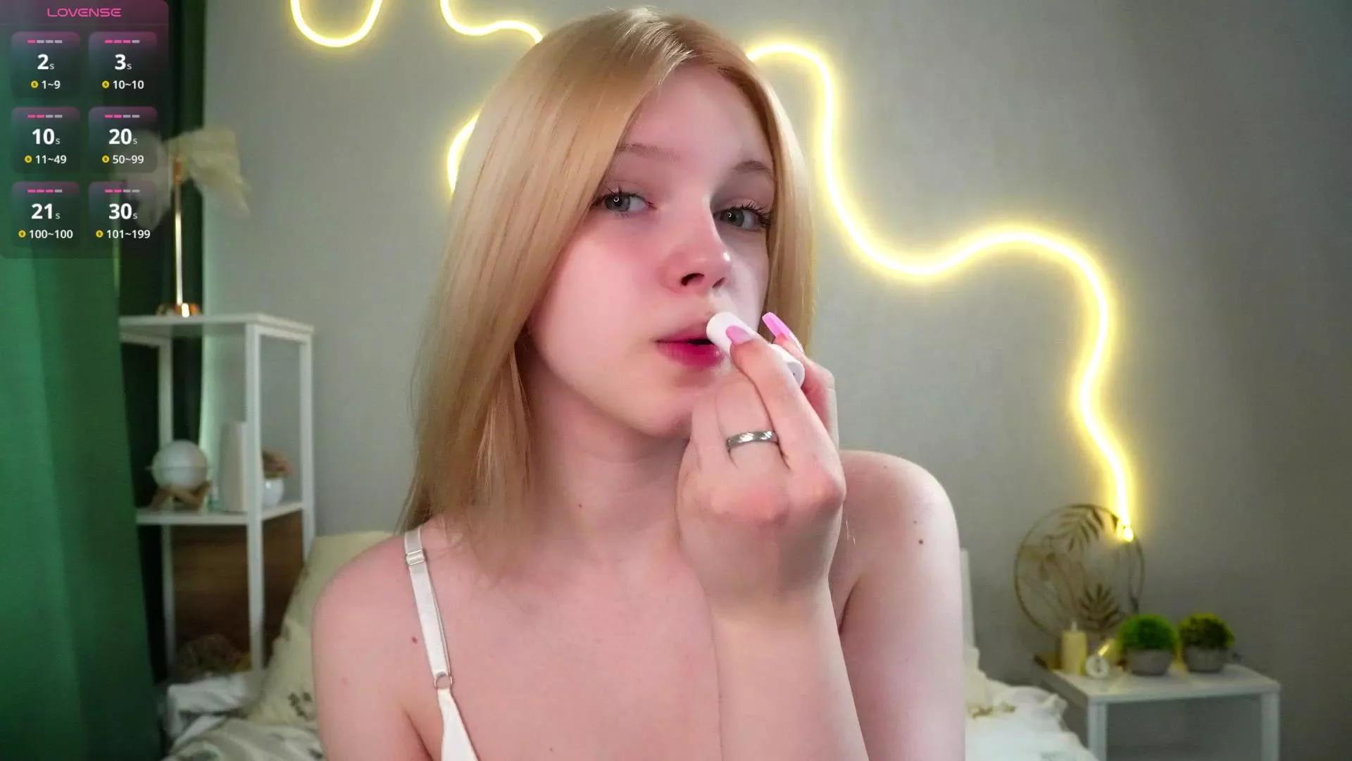 EdytHames on Cam4 