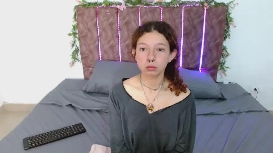 ElaRose723 on Cam4
