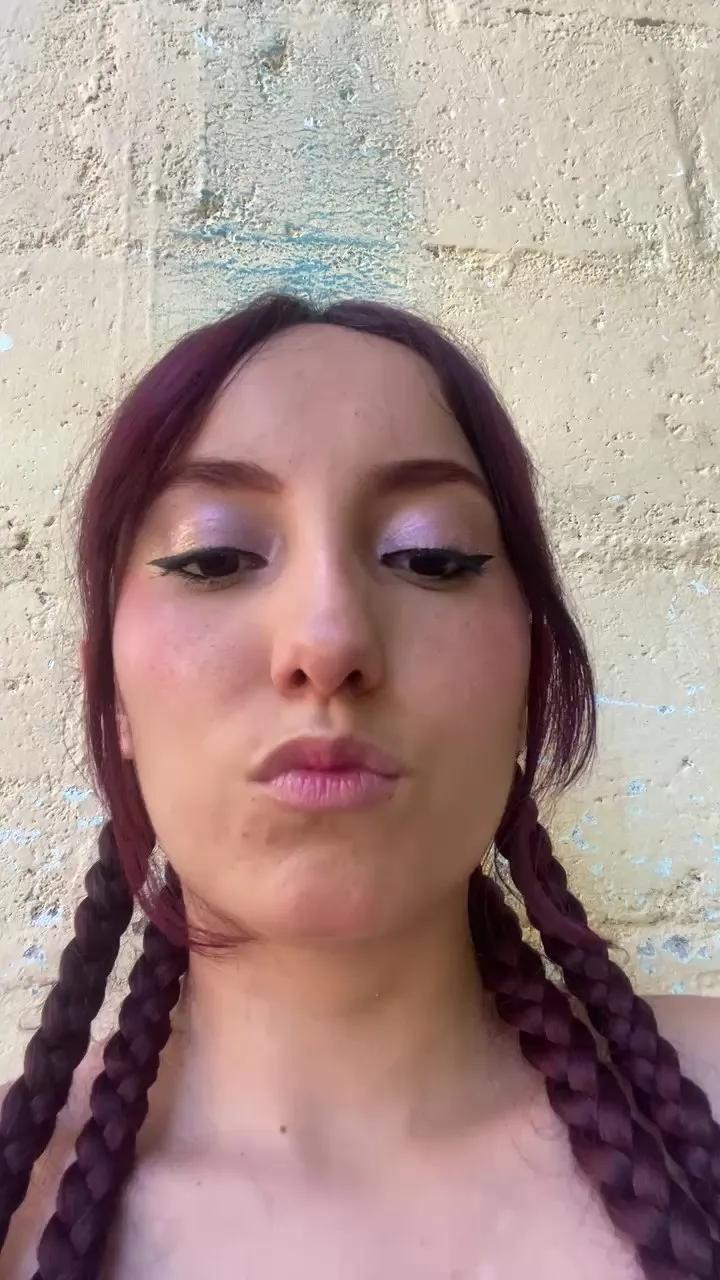 Offline Electra_porn on Cam4