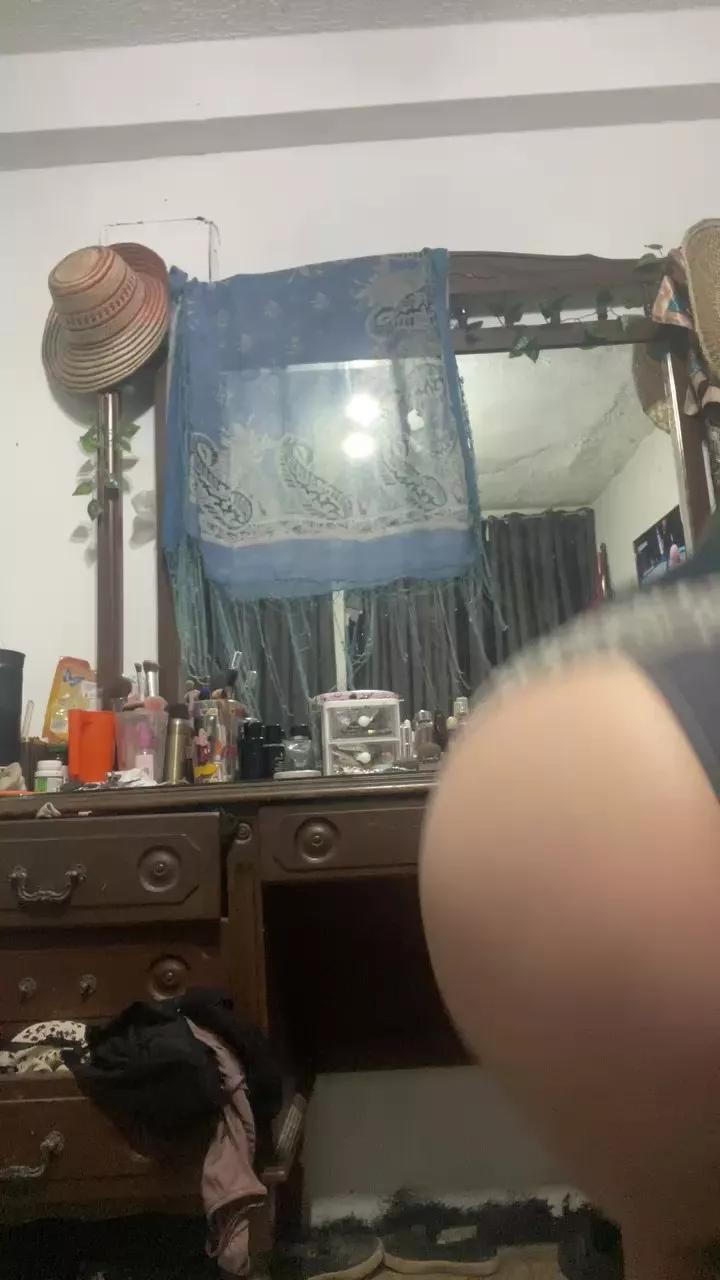 Elenitavuela on Cam4 