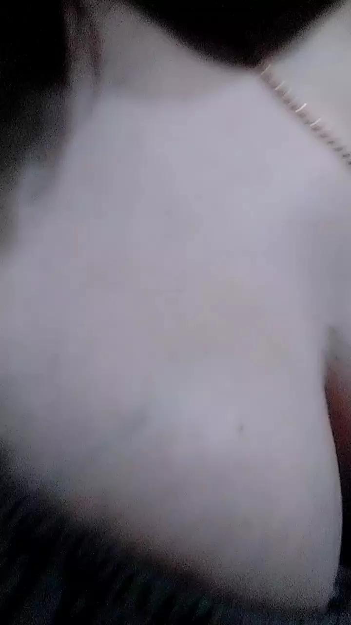 Elenitavuela on Cam4 