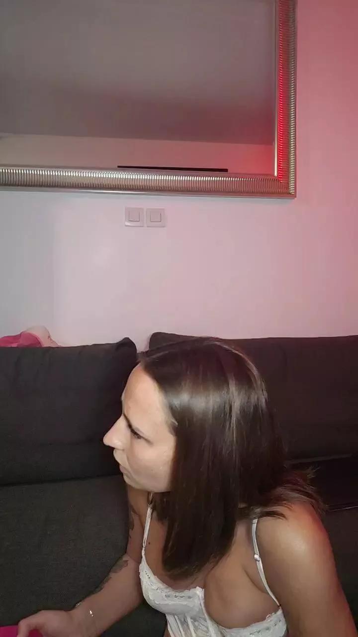 emma4xxx on Cam4 