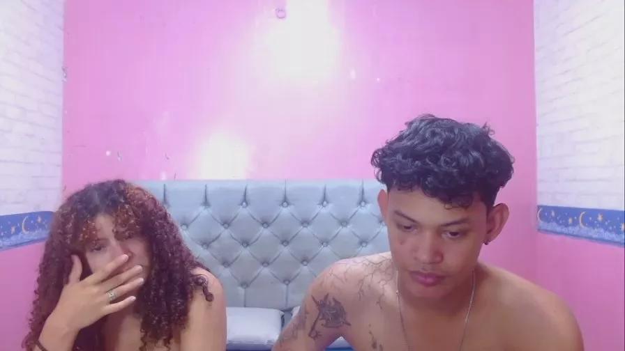 Emma_AndAlex on Cam4 