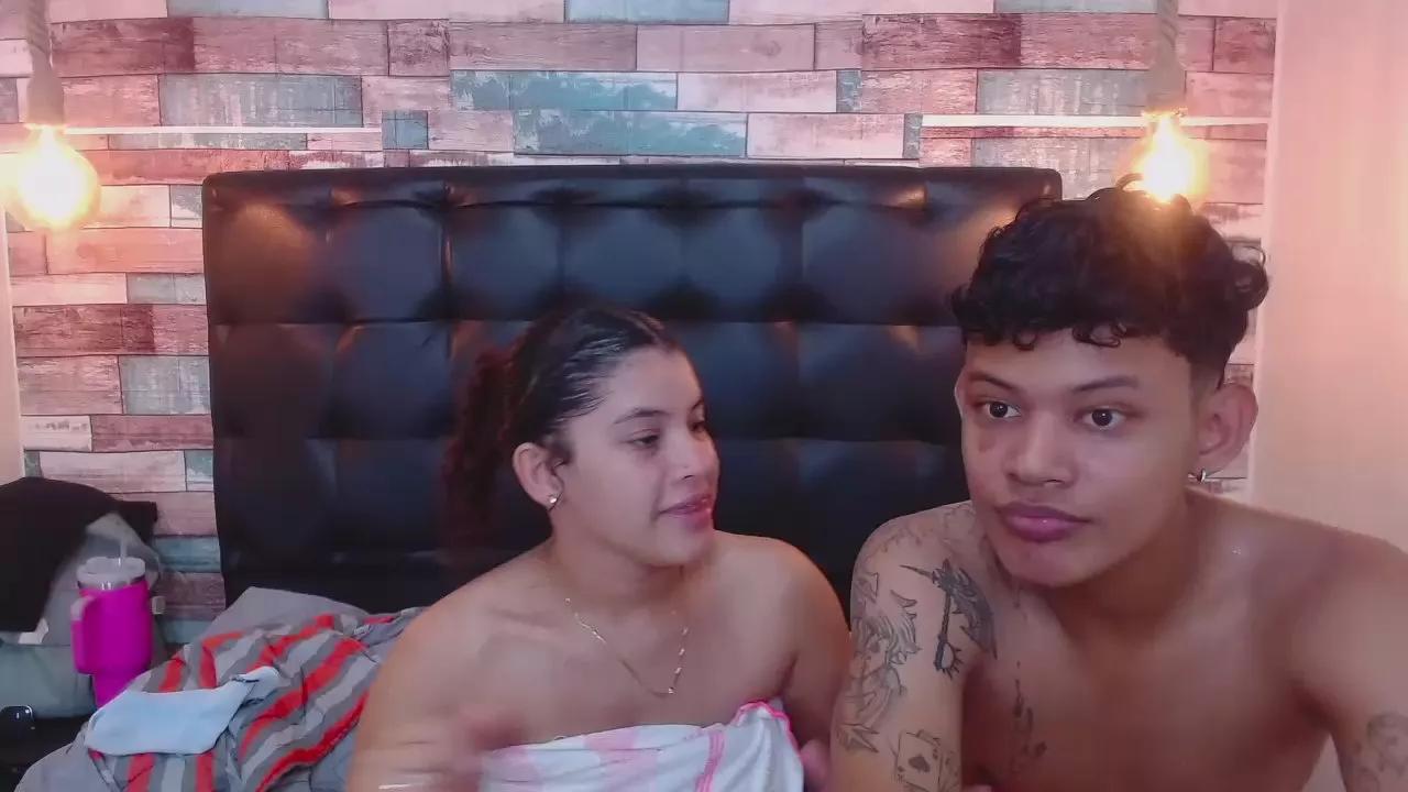 Emma_AndAlex on Cam4 