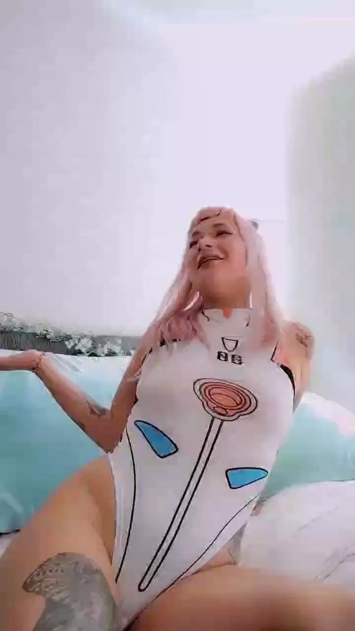EroMiauEro on Cam4 