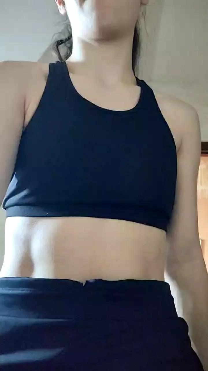 Estephani87 on Cam4 