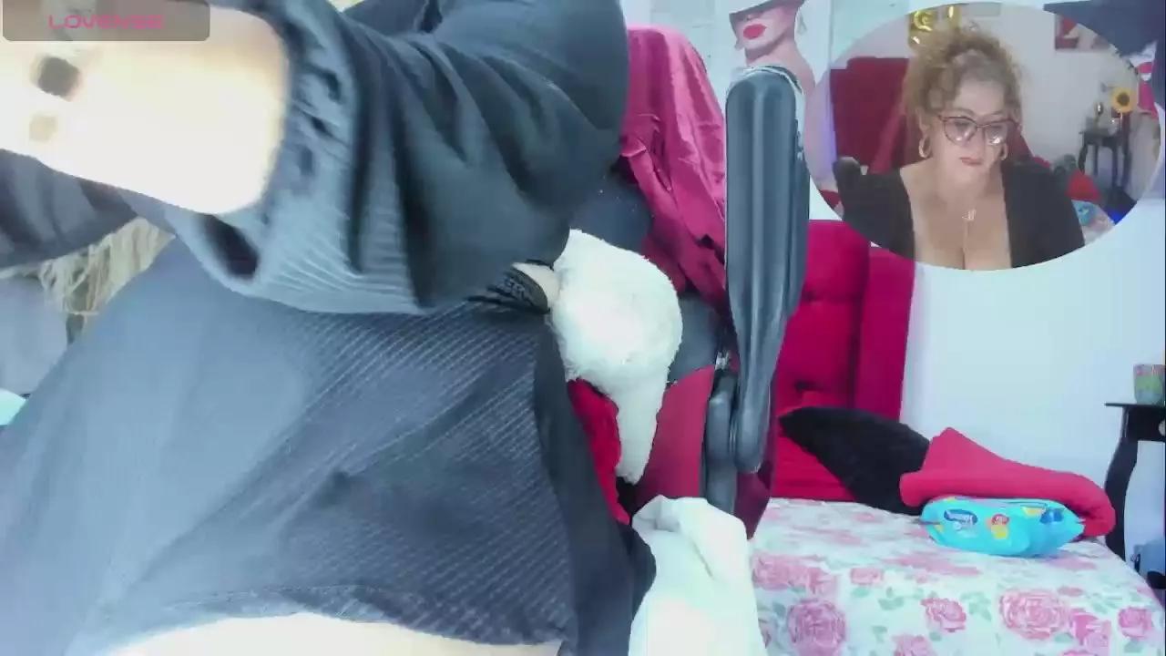 Freechat evelin_hott on Cam4