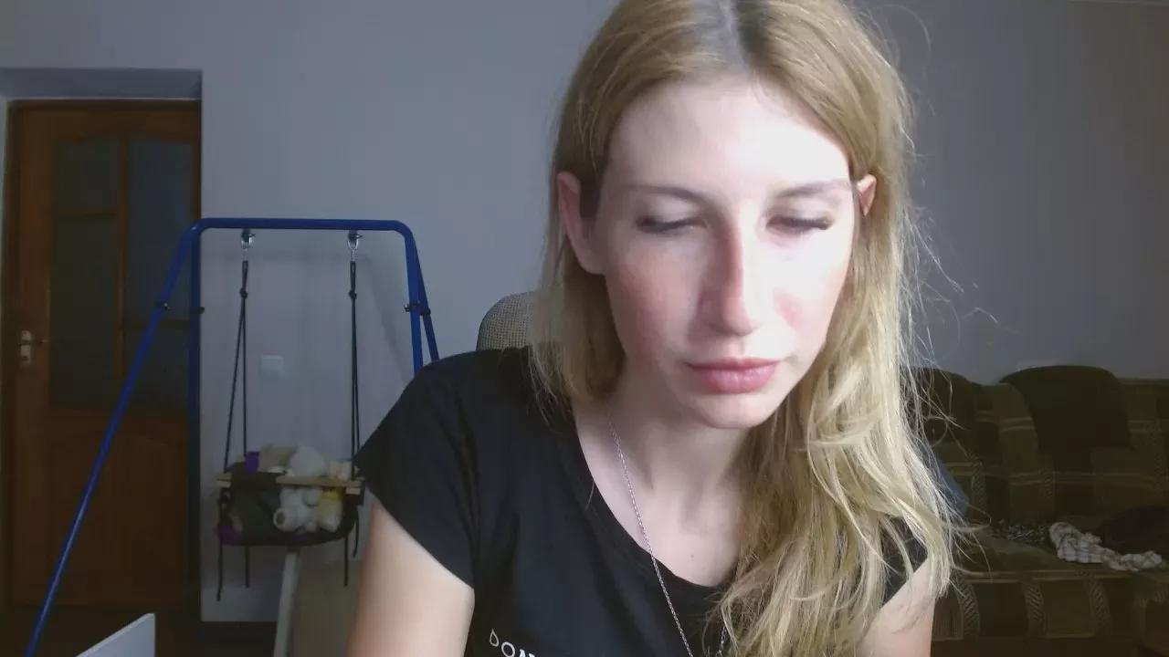 Evelyn_21_m on Cam4 