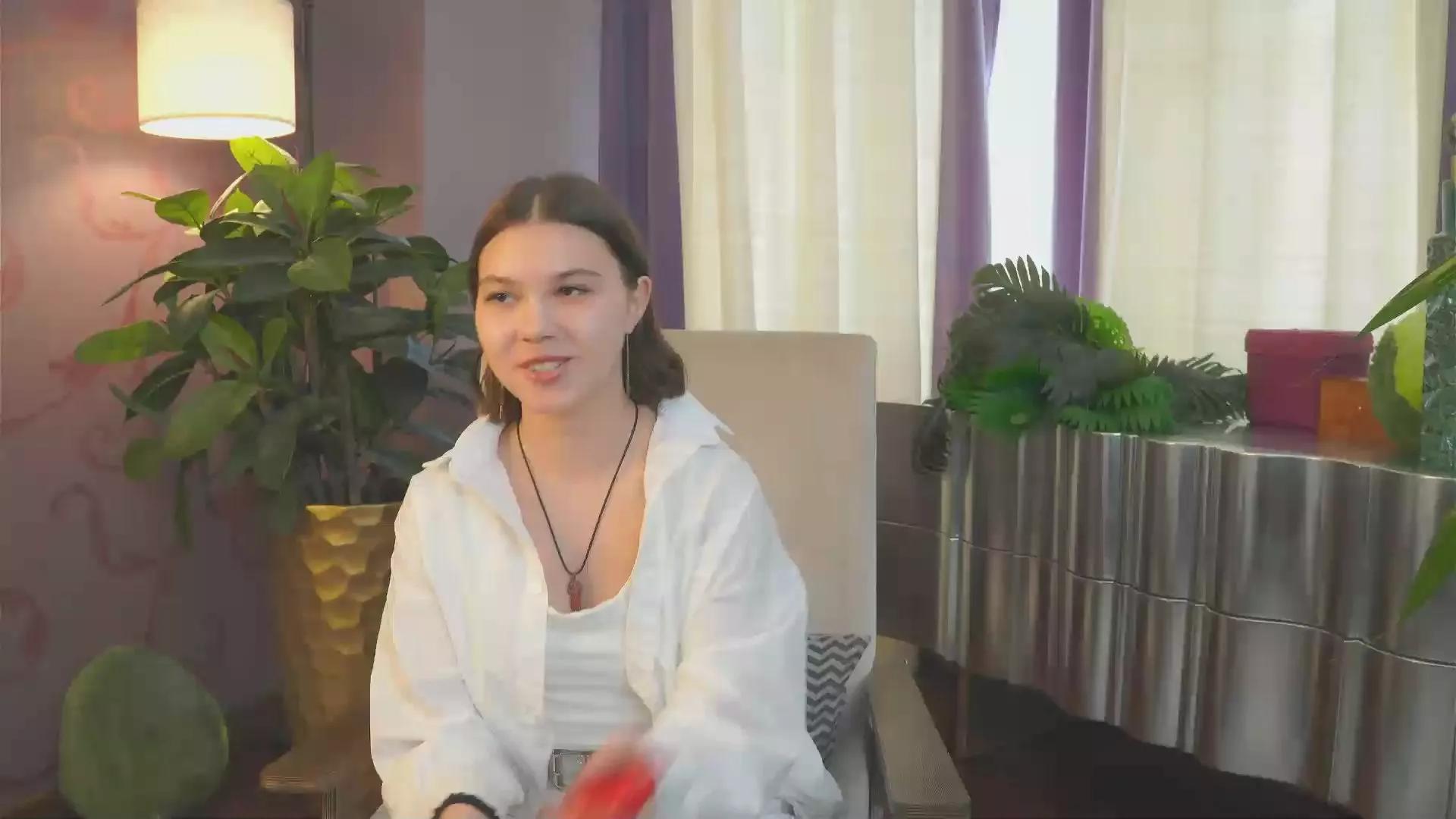 FalineGaillard on Cam4 