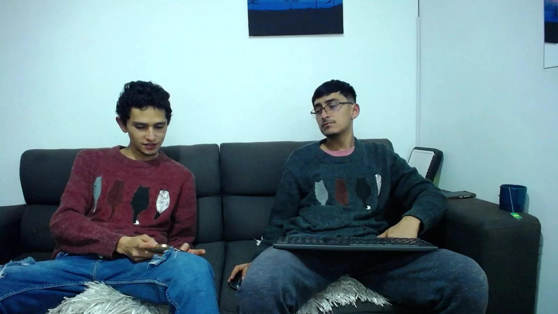 fallgays on Cam4 