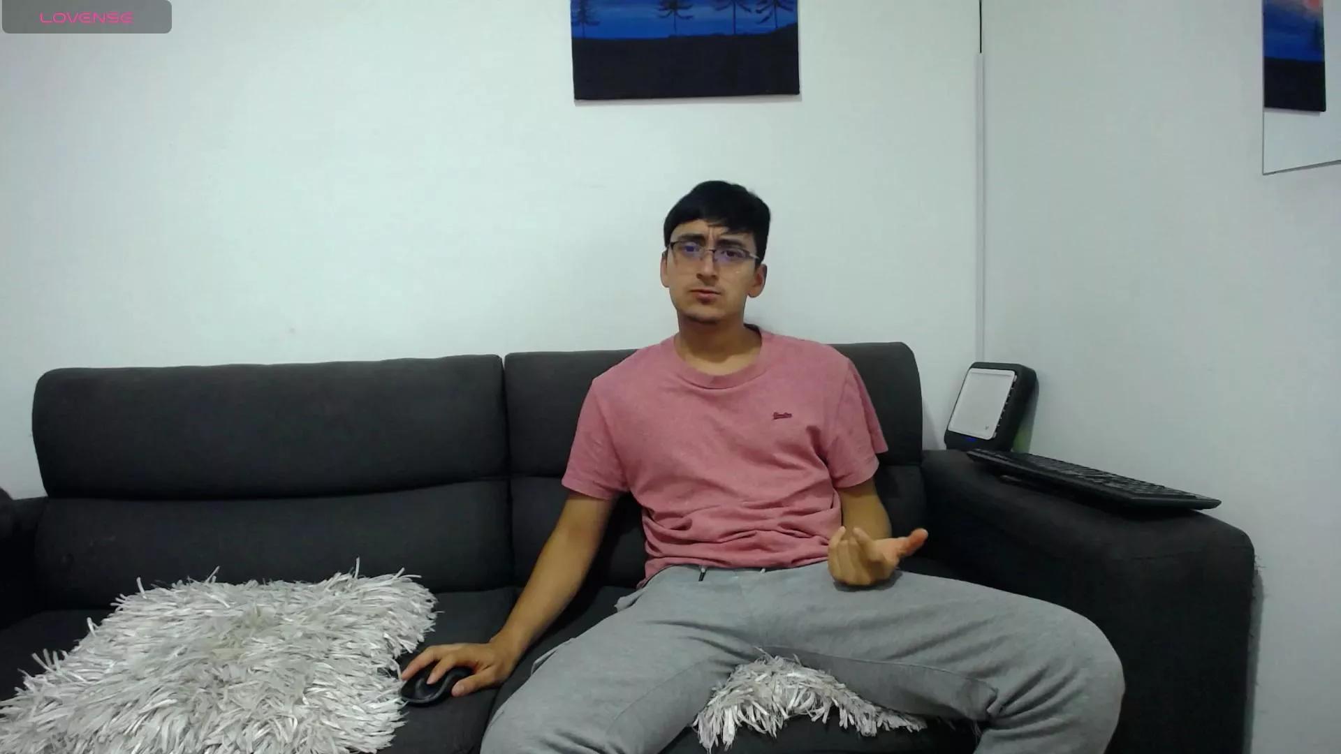 fallgays on Cam4 