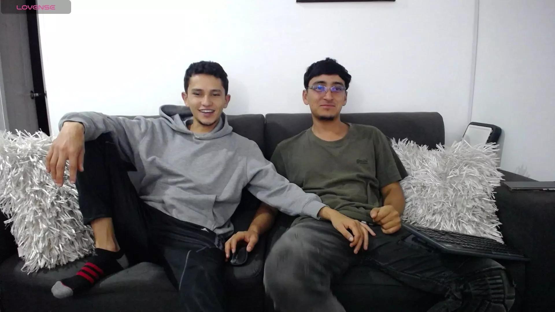 fallgays on Cam4 