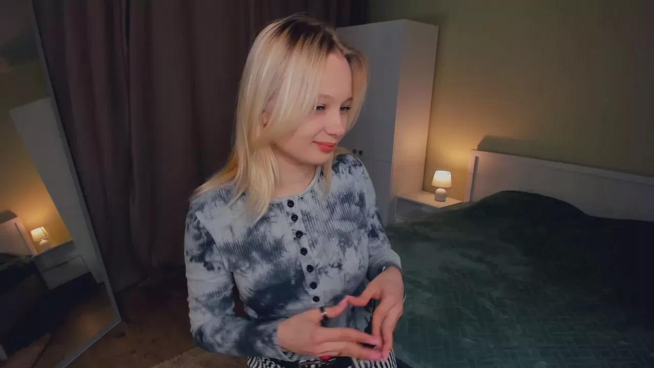 FannyBellas on Cam4 