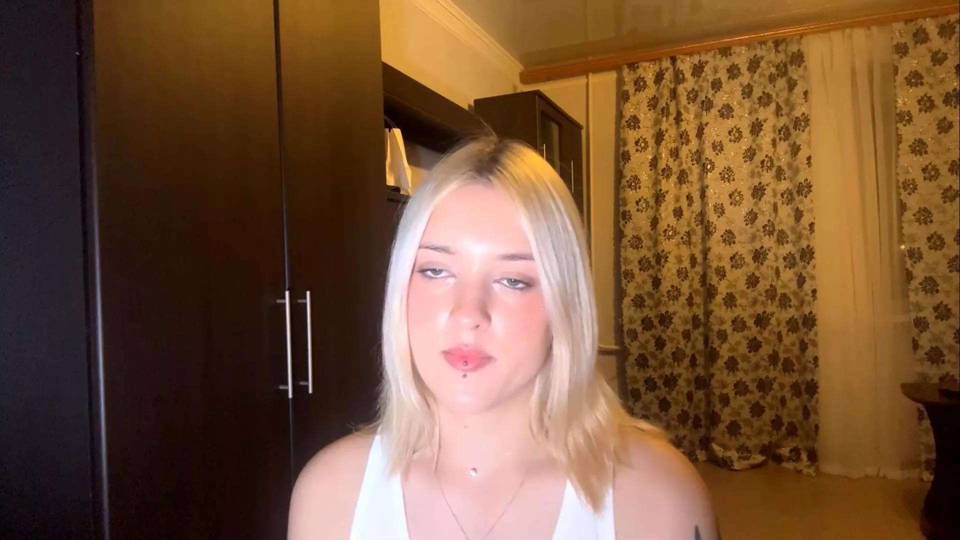 FeliceFountain on Cam4 