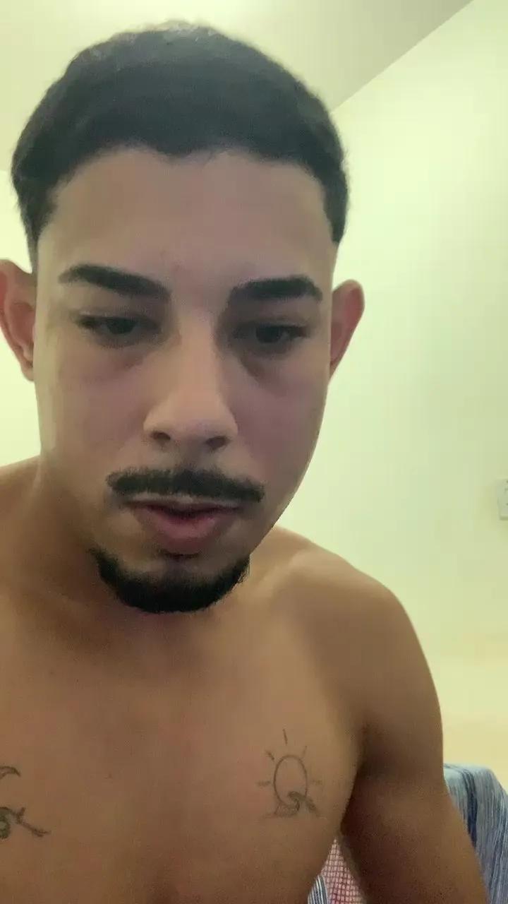 Offline Fernandofn on Cam4