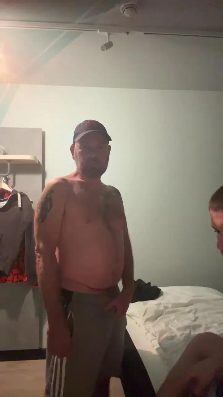 Flash24HH on Cam4