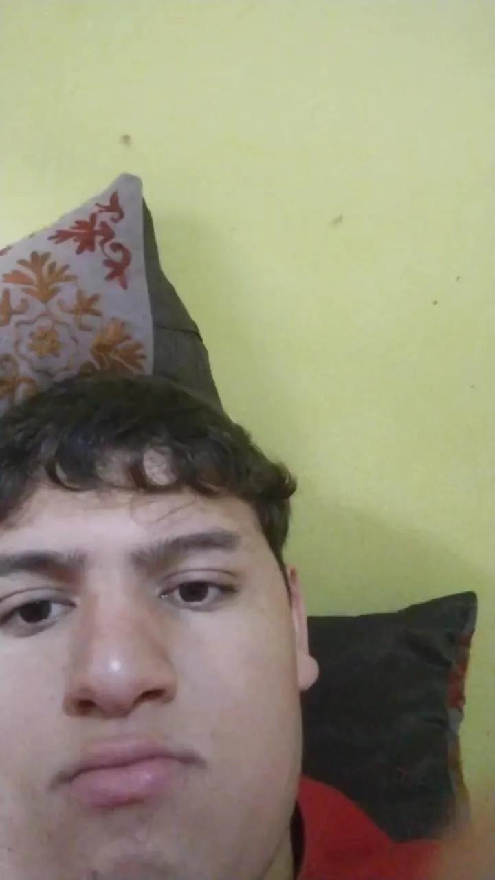 Offline Frannz on Cam4