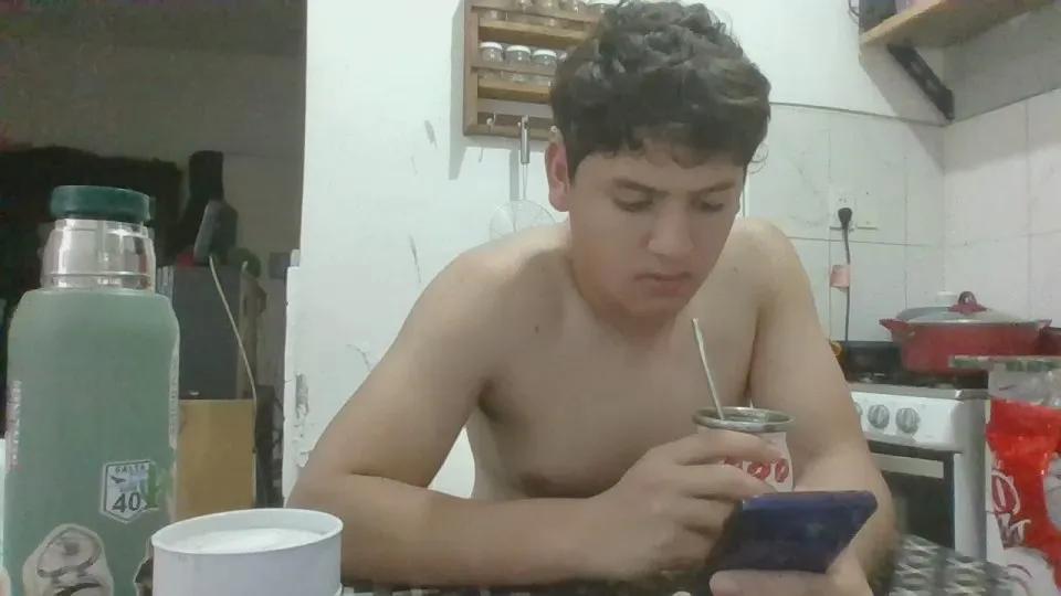 Offline Frannz on Cam4