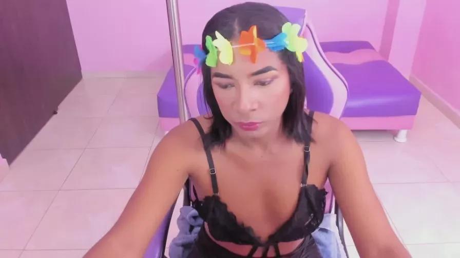 gaia_ebony_hoe on Cam4 