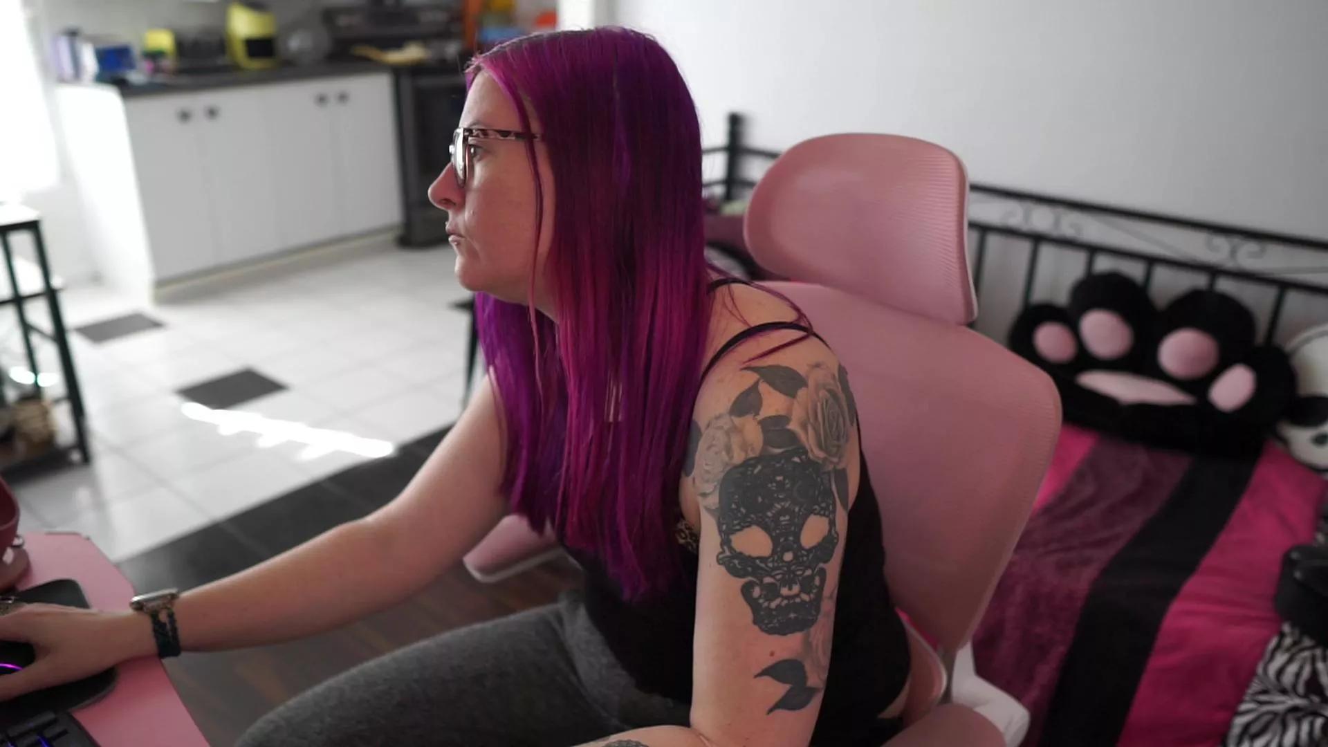 gennyrock on Cam4 