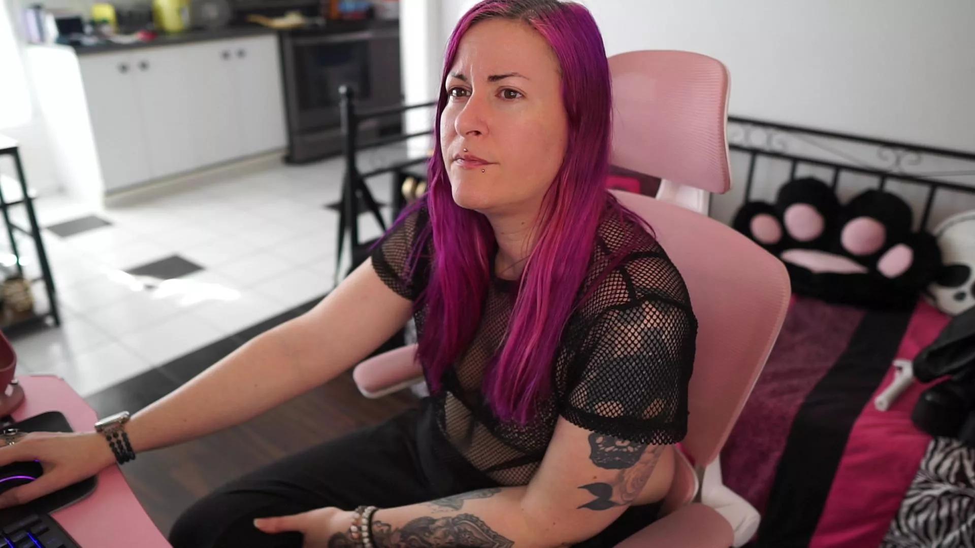 gennyrock on Cam4 