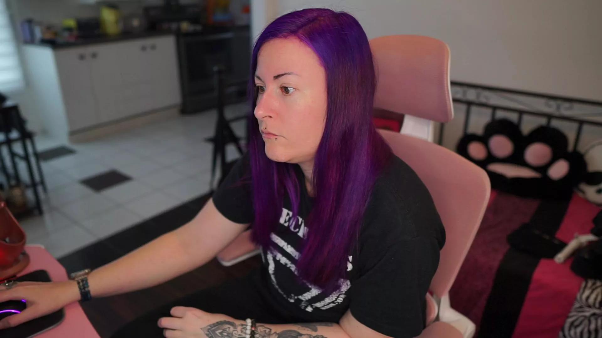 gennyrock on Cam4 