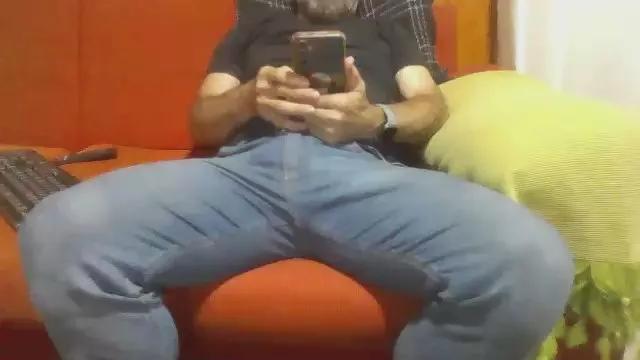 Offline ggostoso_hot on Cam4