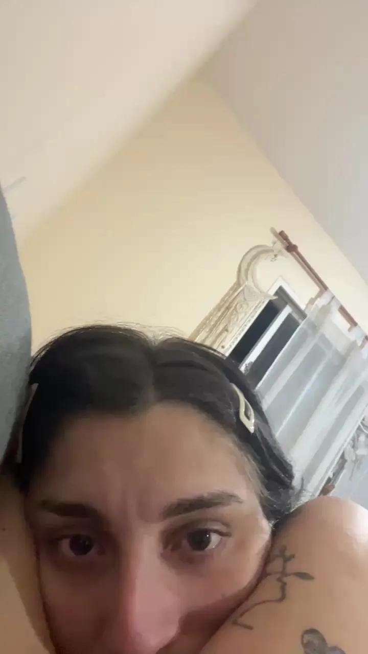 Offline Gigi333Valen on Cam4