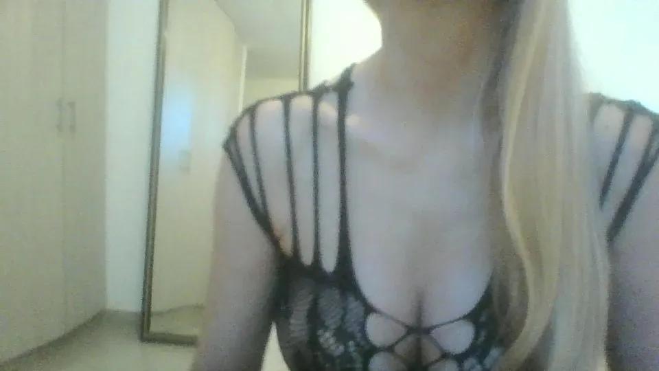 Cam4 ginaweb is Freechat ginaweb —  #ginaweb #rollthedice