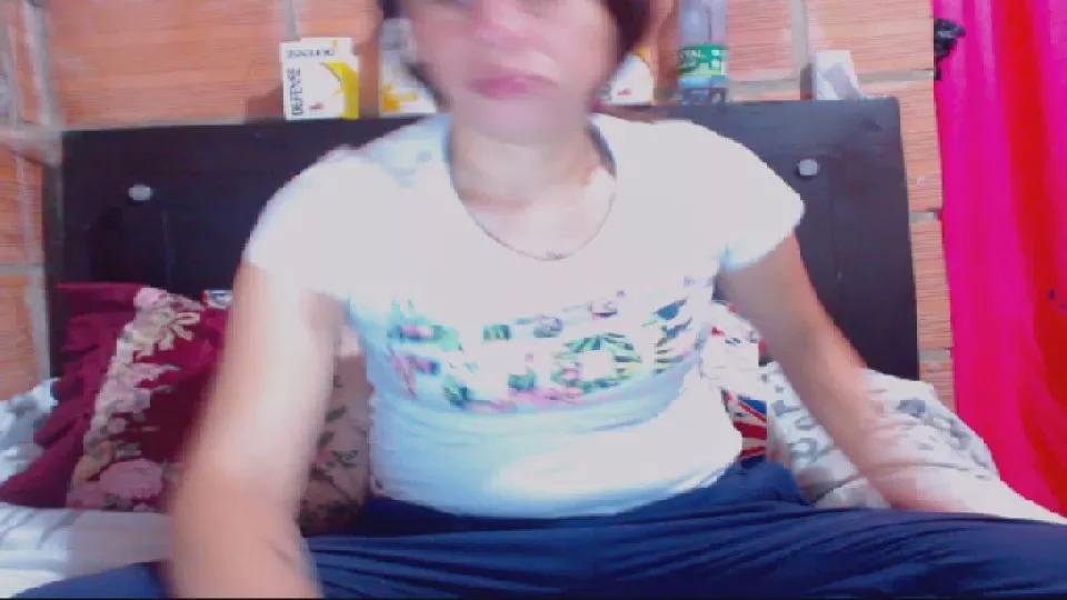 ginngerhot on Cam4 